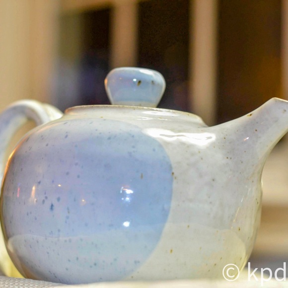 Vintage Blue Japanese Teapot - Picture 4 of 7